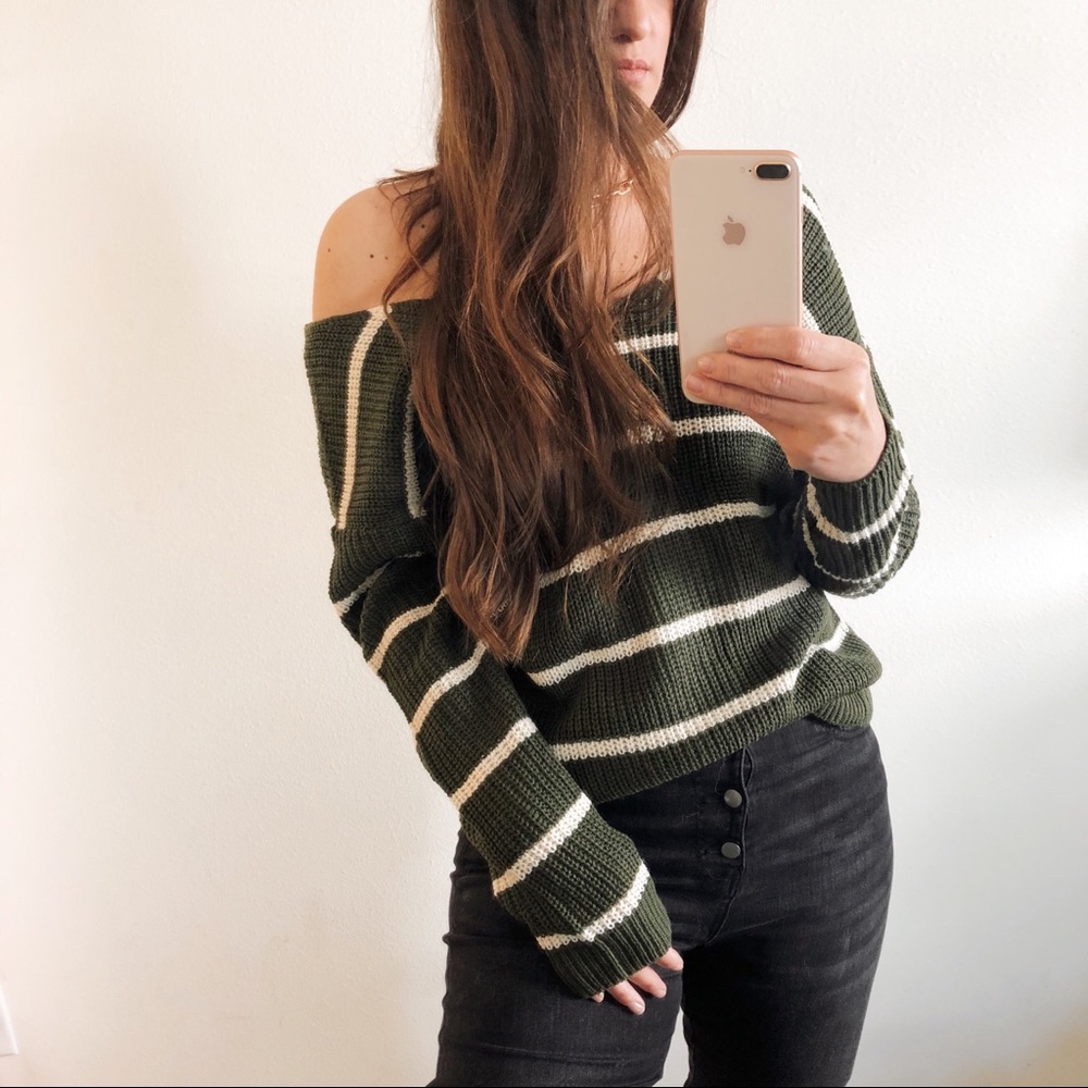 TWISTED BACK SWEATER - Picture 4 of 8